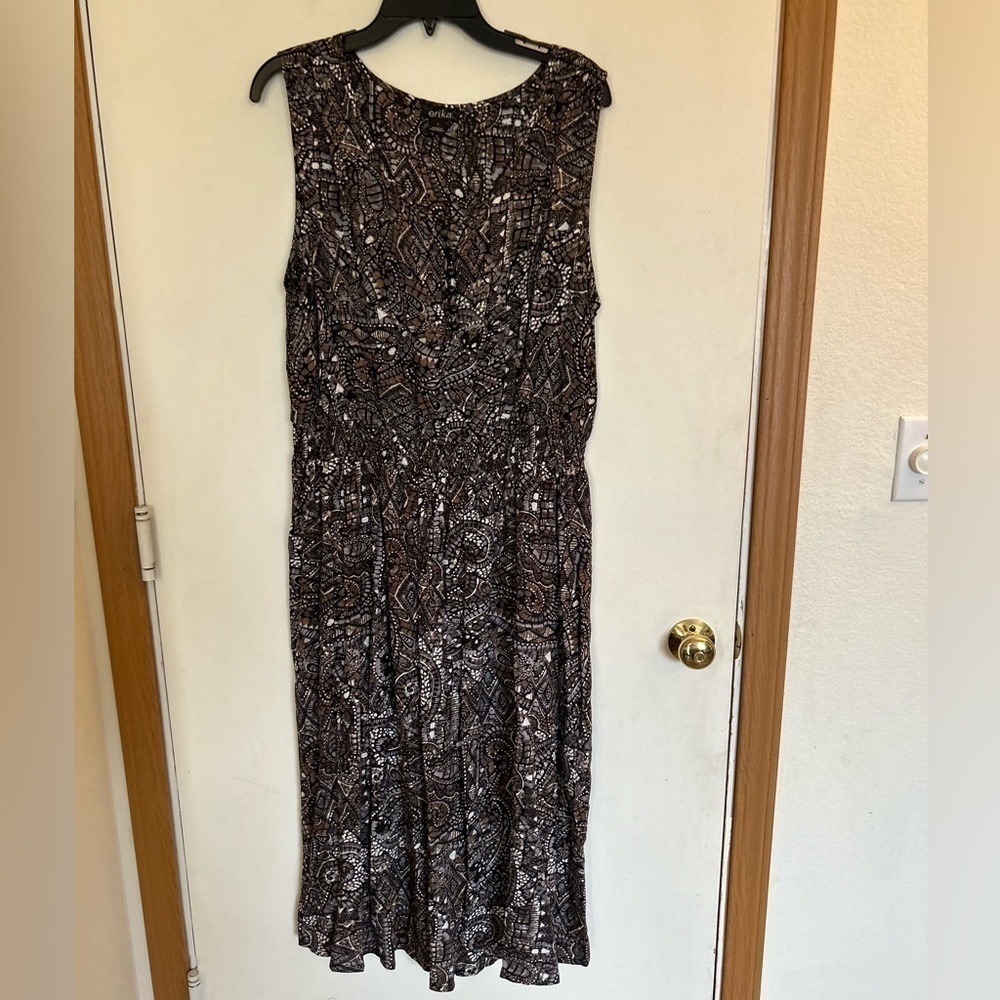 ERIKA Large sleeveless stretchy waist dress